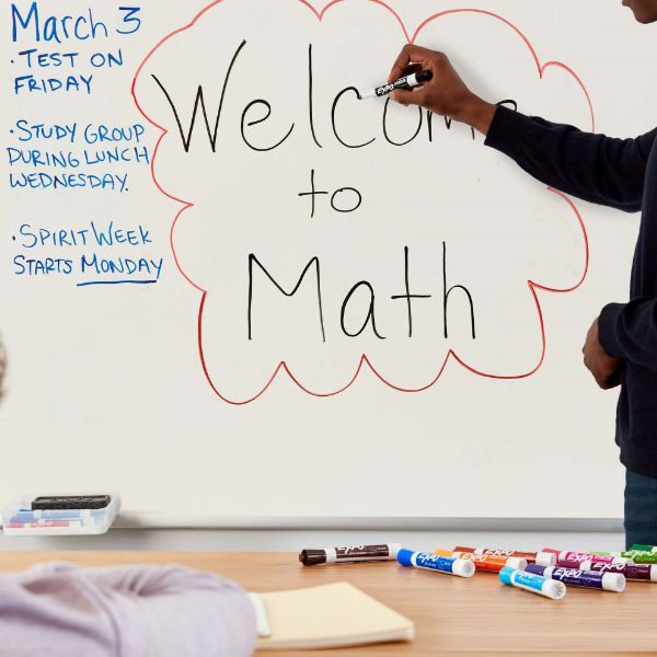 Picture of Dry Erase Markers Chisel Tip w/ Cleaning Spray & Eraser Red Blue Green & Black