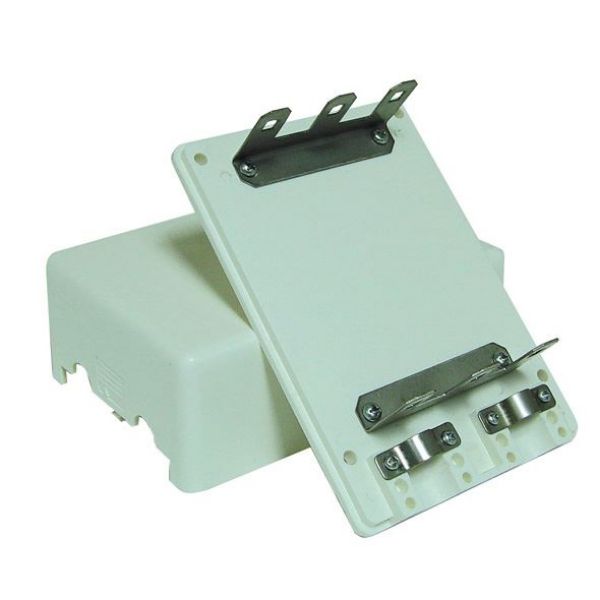 Picture of 30 Pair Distribution Box (3 x 10 Position) Size: 150 x 104 x 56mm