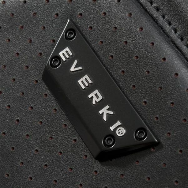 Picture of Versa Premium Briefcase 17.3'' Checkpoint friendly Corner-guard protection system