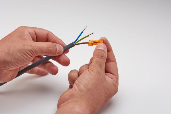 Picture of 32A Spliceline Wire Connector 100pc Jar. 0.5mm2 - 4.0mm2 Solid 1.0 mm2