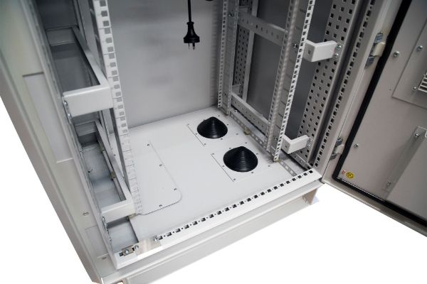 Picture of 18RU Outdoor FreeStanding Cabinet. (800x800x18U) IP45 Rated