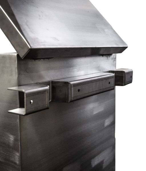 Picture of 9RU Stainless Vented Outdoor Wall Mount Cabinet (611x425x x515mm). SUS316 Stainless