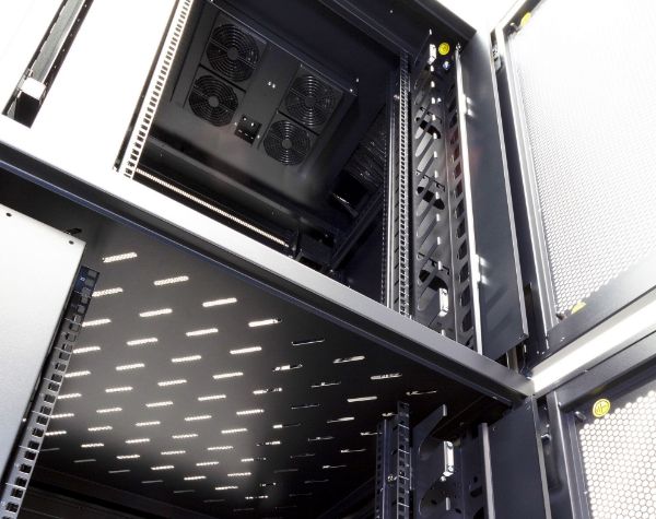 Picture of 45RU Co-Location Server Cabinet. 2x 22U Compartments 1000mm Deep (800x1000x2210mm)