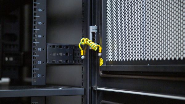 Picture of 45RU Co-Location Server Cab 3x Compartments 18U, 12U, 12U 1000mm Deep (800x1000x2210mm)