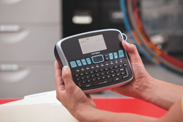 Picture of LabelManager 360D Desktop Labeller w/ QWERTY keyboard 7 font sizes 3 font styles