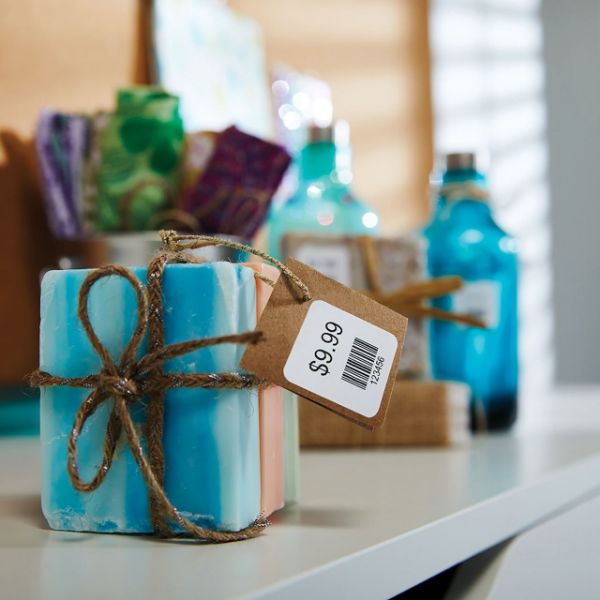 Picture of Genuine LabelWriter Multi Purpose labels 25mm x 25mm Roll w/ 750 labels removable