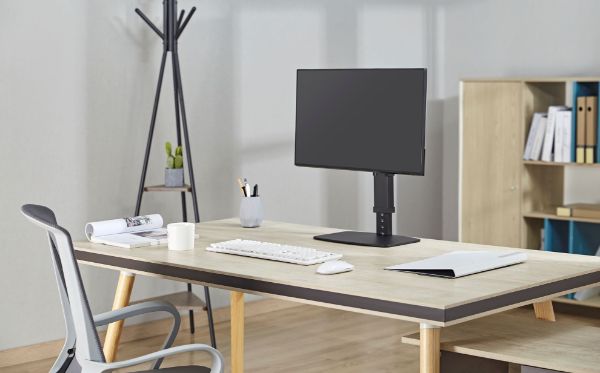 Picture of 17''-32'' Single Screen Vertical Lift Steel Monitor 10 View Height Settings