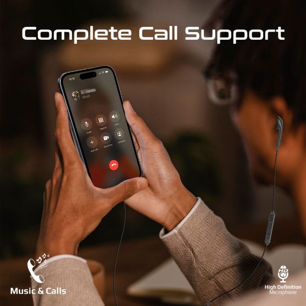 Picture of Mono In-Ear Wired Earphone with USB-C Connector. In-Line Microphone & Volume