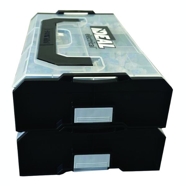 Picture of 225 piece 4mm Kit containing 100x 2 & 3-Port & 25x 5-Port