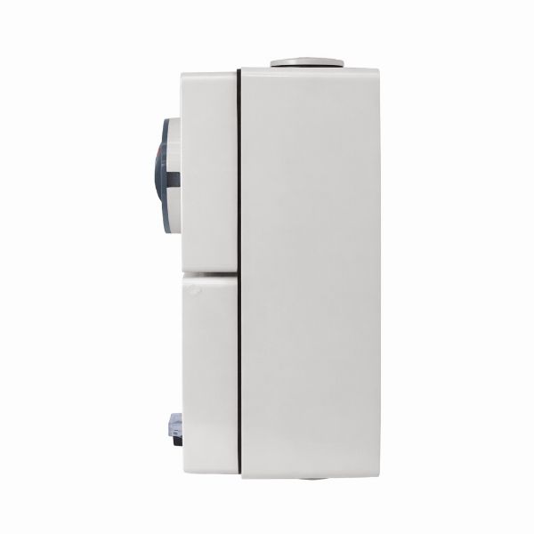 Picture of Switched Outlet 5 Pin 50A Round IP66 Stainless Steel cover fastening